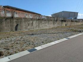 石川県白山市美川和波町