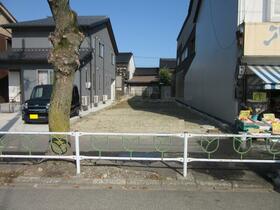 富山県富山市清水町２丁目