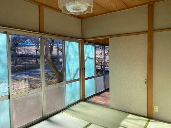 detached 群馬県吾妻郡嬬恋村大字鎌原群馬坂

地図を見る
