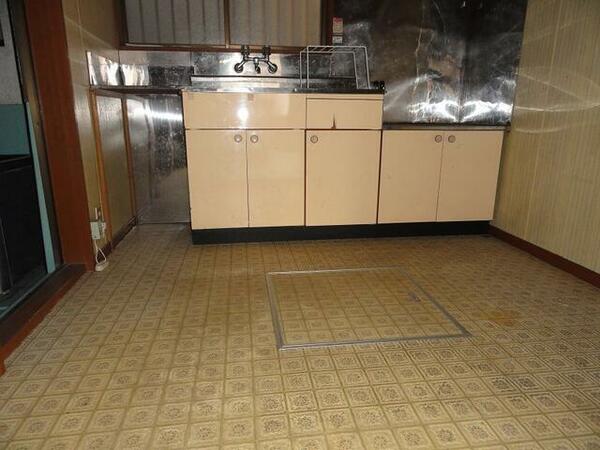 detached 埼玉県吉川市高富１丁目

地図を見る