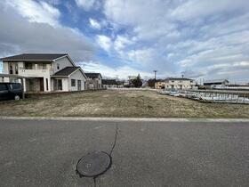 福島県郡山市安積町日出山字新鍬