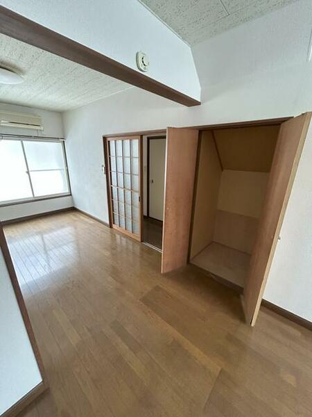 apartment 山形県南陽市椚塚
椚塚の賃貸情報を見る
物件地図