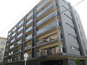 ザ・レーベン金沢城大手門