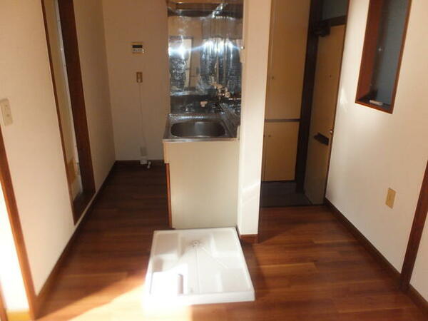 画像9:室内洗濯置き場　防水バン