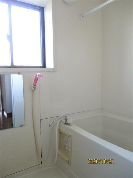 画像10:シャワー付の浴槽