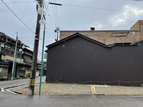 富山県砺波市中央町