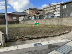 石川県加賀市湖城町２丁目