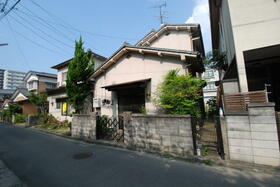 愛媛県松山市雄郡２丁目