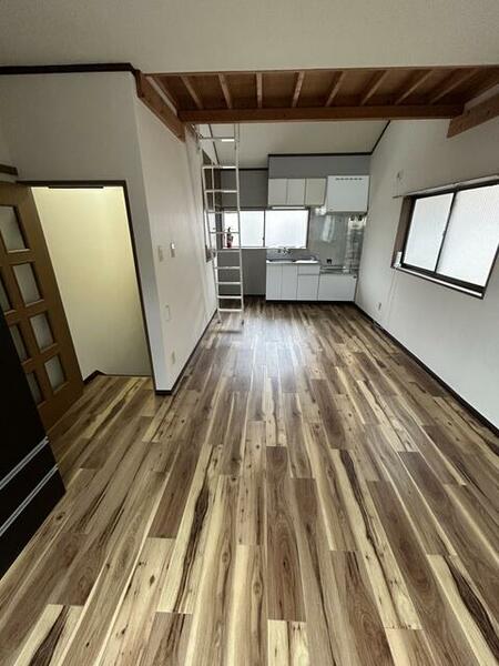 detached 神奈川県川崎市中原区上小田中６丁目

地図を見る