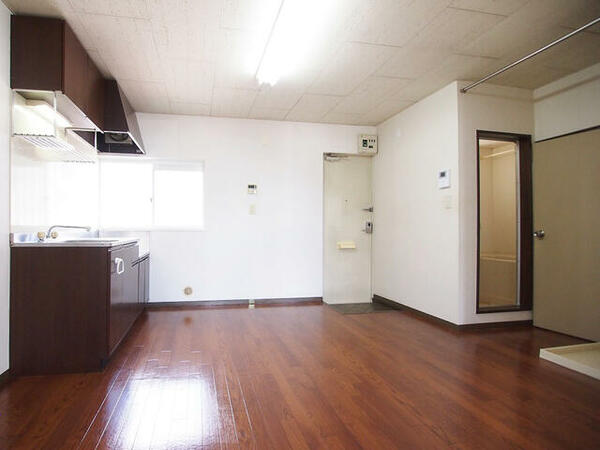 apartment 埼玉県狭山市大字上奥富
地図を見る