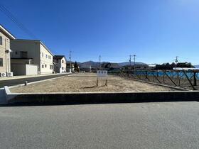 山梨県笛吹市石和町小石和