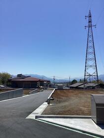 山梨県甲斐市岩森