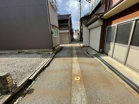 富山県射水市中央町