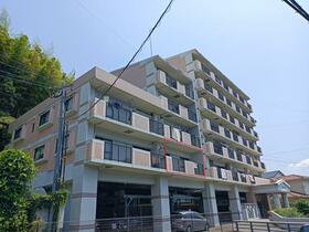 ファミーユ鳴滝