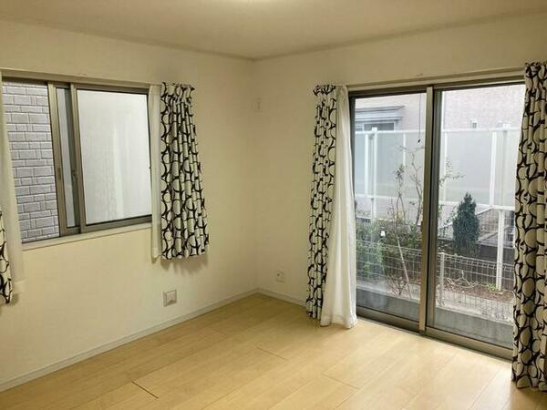 detached 東京都小金井市桜町１丁目

地図を見る