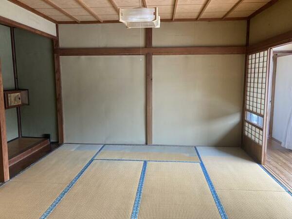 detached 栃木県日光市七里

地図を見る