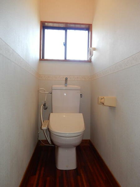 画像7:１階、２階トイレあります。