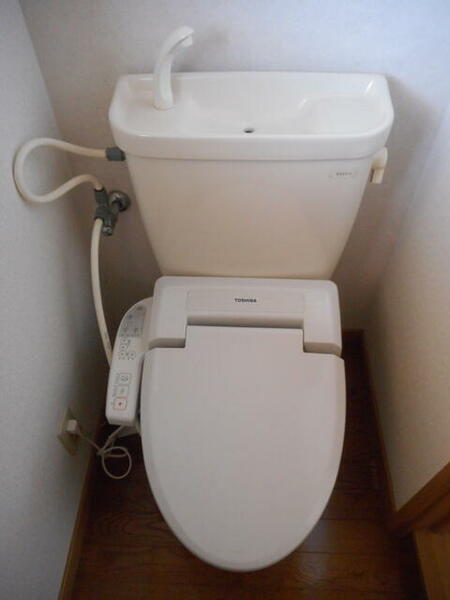 画像7:トイレには快適な温水洗浄便座完備です！
