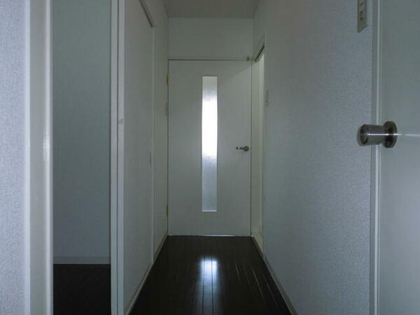 画像16:廊下スペース