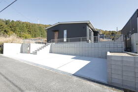 三重県伊賀市荒木