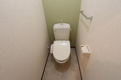 画像8:トイレ（201号室）