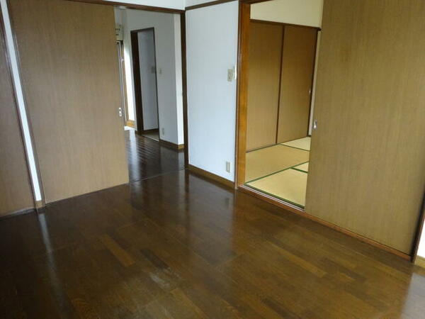 apartment 茨城県鹿嶋市城山１丁目
地図を見る