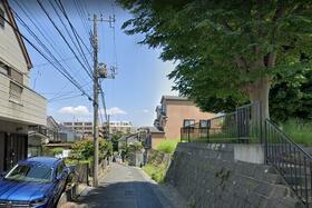 神奈川県川崎市宮前区平１丁目