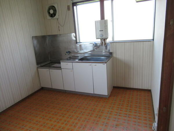 apartment 山形県新庄市沖の町４－３１ 米山ビル