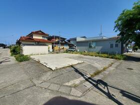 石川県白山市長屋町