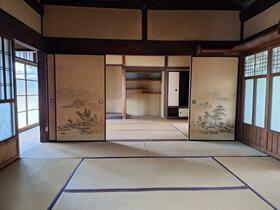 大阪府富田林市五軒家２丁目