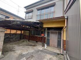 富山県高岡市蓮美町