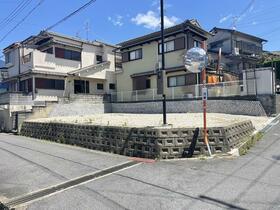 奈良県北葛城郡上牧町松里園２丁目