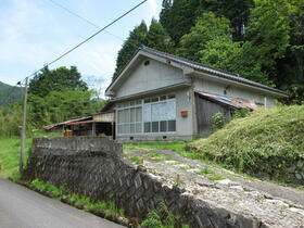 岡山県苫田郡鏡野町奥津