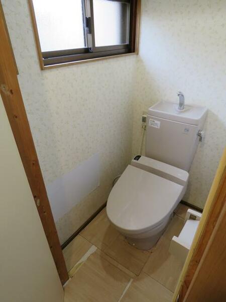 画像11:１階トイレ