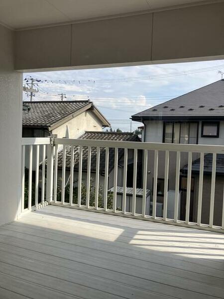 detached 岩手県紫波郡矢巾町大字広宮沢第１０地割
地図を見る