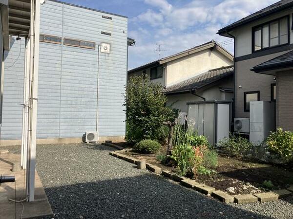 detached 岩手県紫波郡矢巾町大字広宮沢第１０地割
地図を見る
