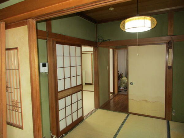 detached 東京都立川市高松町２丁目

地図を見る