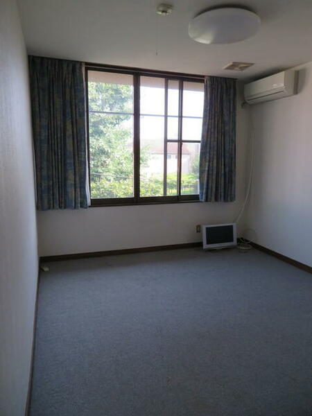 detached 東京都東大和市南街２丁目

地図を見る