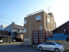 青森県青森市港町１丁目