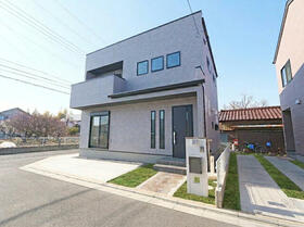 埼玉県鴻巣市加美３丁目