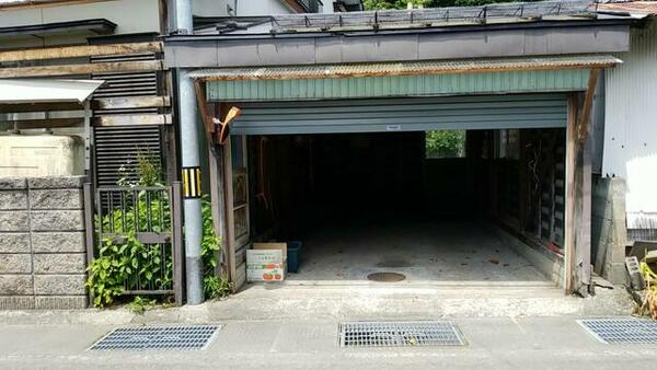 detached 東京都港区南青山２丁目２－８ ＤＦビル２階