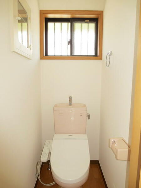 画像11:温水洗浄便座付トイレ