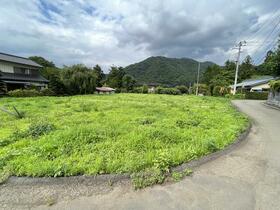 山梨県都留市小形山