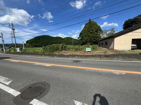 佐賀県伊万里市南波多町大曲