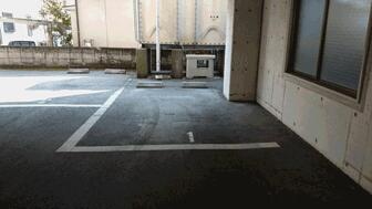 画像12:１階に駐車場がとれます・大型車不可　ＮＯ２
