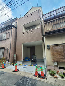 京都府京都市右京区梅津罧原町