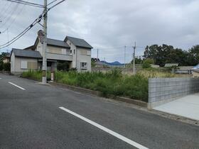 徳島県板野郡板野町大寺字岡山路