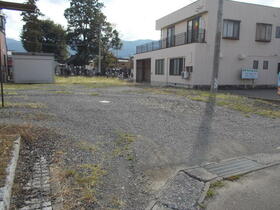 長野県千曲市大字稲荷山