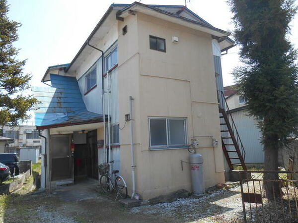 detached 山形県長井市高野町１丁目

地図を見る