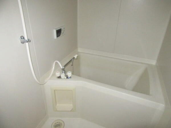画像5:人気の追焚きシャワーのお風呂で一日の疲れを癒してください♪